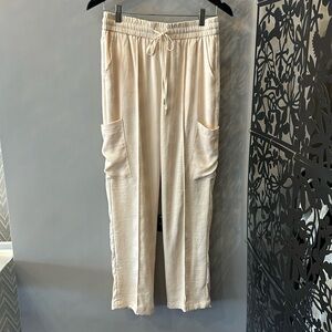 Skies are Blue satin Creme joggers